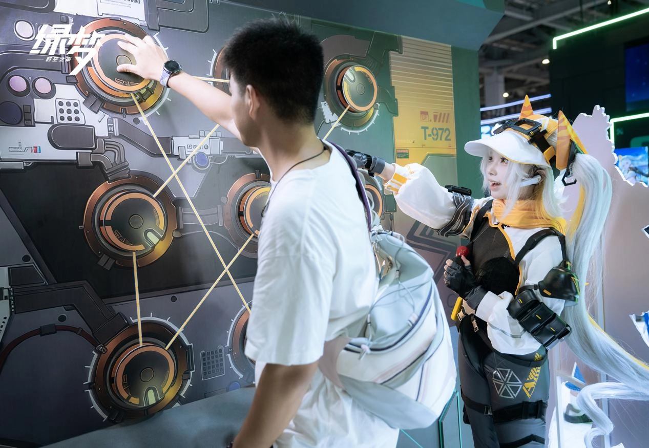 二次元ACT新游燃动BW2025《绿梦：时空之声》展台引爆现场试玩热潮