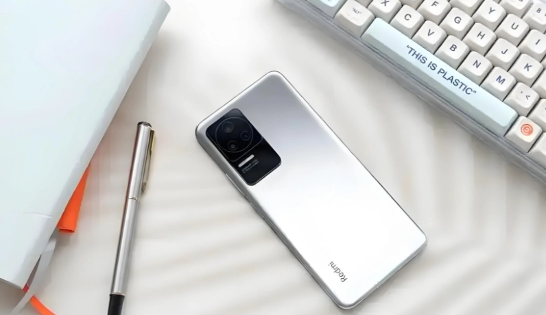 史上第一次！REDMI K90 Pro用上潜望长焦：10月发布