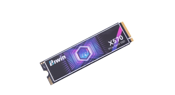 佰维国内首发8TB PCIe 5.0 SSD，售价5999元,美中不足是双面设计